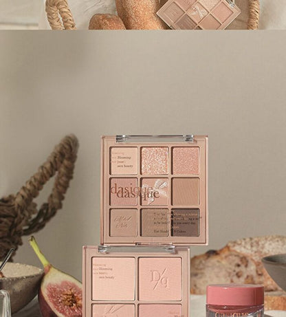 Dasique Shadow Palette - # 24 Muted Nuts 7.5g