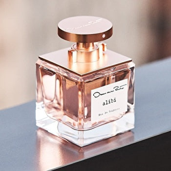 Oscar De La Renta Alibi Woman Eau De Toilette 100ml